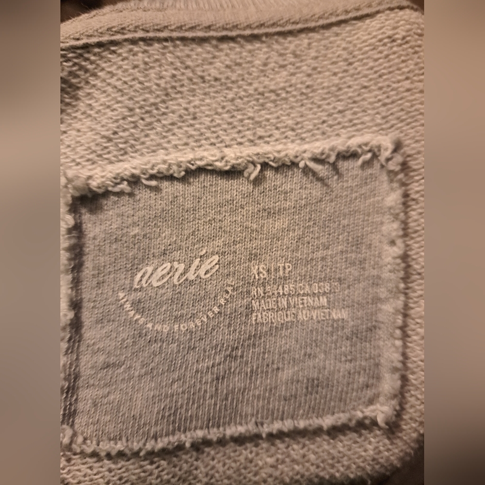Aerie Light Gray V-Neck Women's Sweater XS - Picture 2 of 4